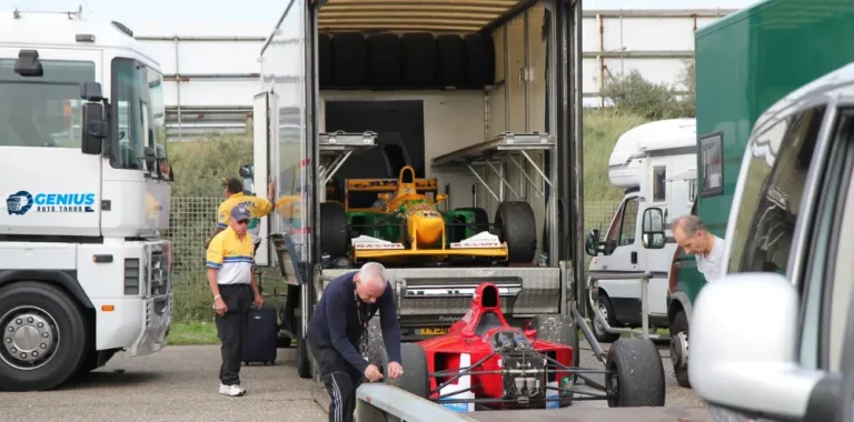 a-guide-on-how-F1-transport-their-cars.